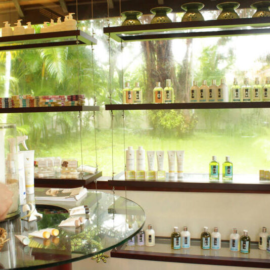 sua-tam-dau-goi-khach-san-5-sao