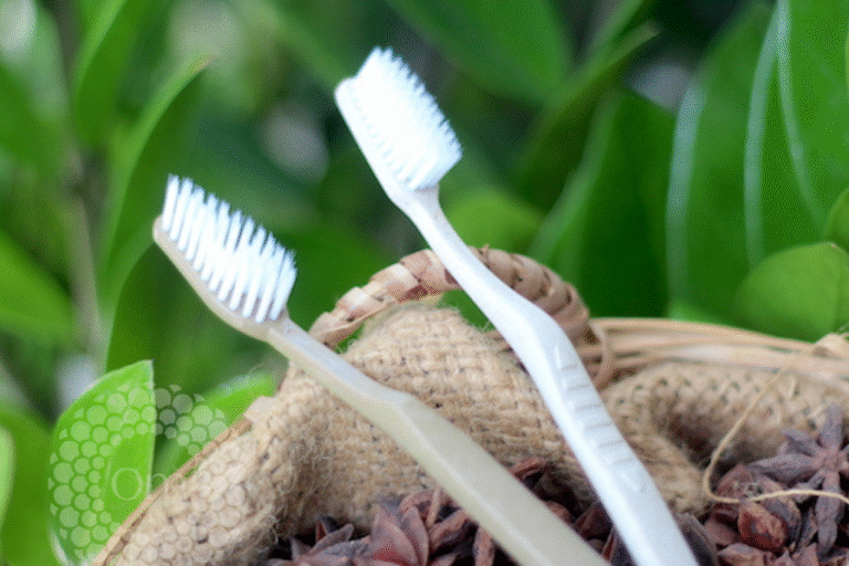 ban-chai-danh-rang-than-thien