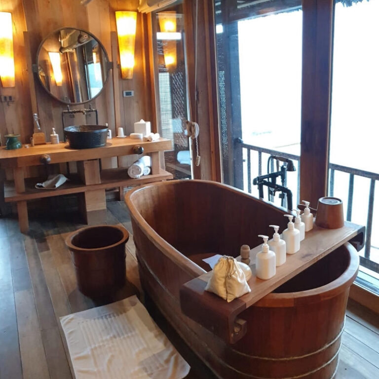 dau-goi-sua-tam-lit-khach-san