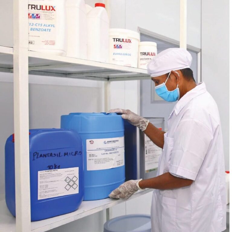 dau-goi-sua-tam-khach-san-cao-cap